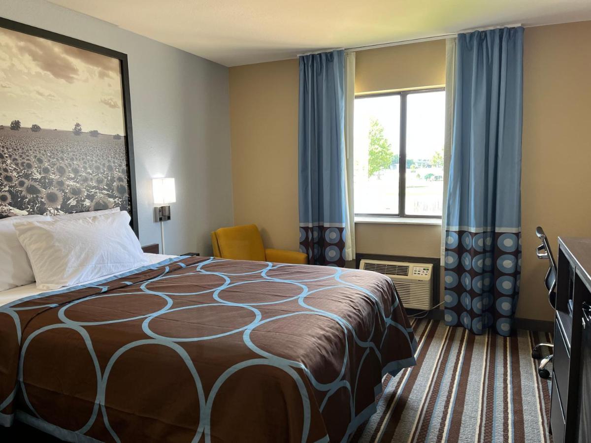 Super 8 By Wyndham Independence Ks Hotel Luaran gambar