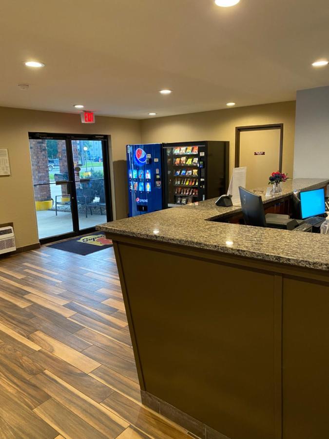 Super 8 By Wyndham Independence Ks Hotel Luaran gambar
